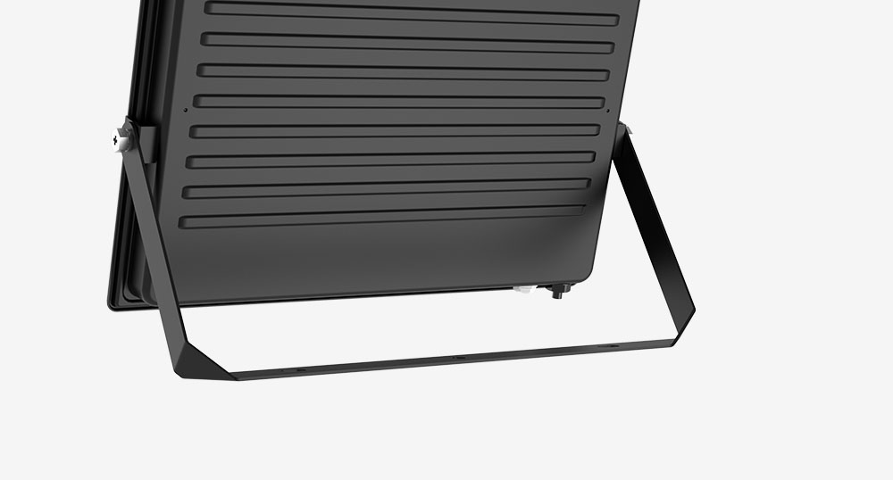 F04 Flood lights Installation 01.jpg